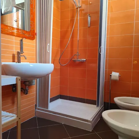 La Perla Delle Saline 2 Guest house
